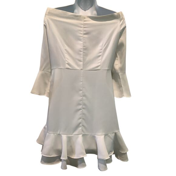 ROMEO + JULIET COUTURE CREAM RUFFLE OFF THE SHOULDER DRESS M NWT - Picture 3 of 7